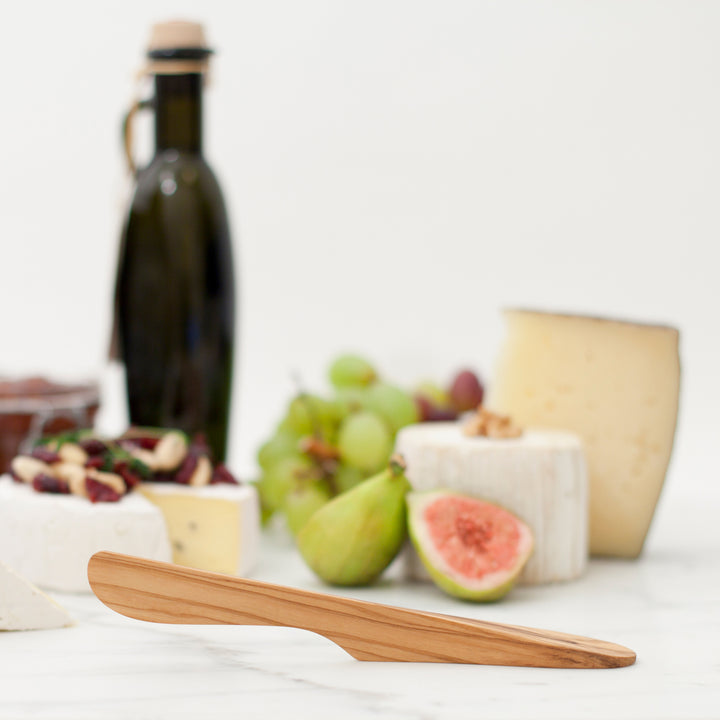 AirSpreader™ Self- Standing Spreader Knife Large, Solid Olive Wood