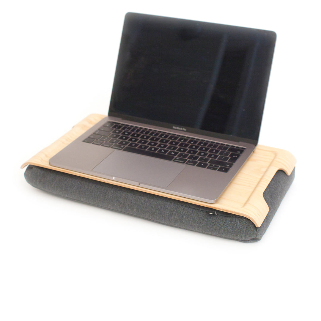 Mini Laptray Anti-Slip
Ash wood 
Salt & Pepper Gray cushion. Non-slip surface