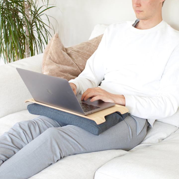 Mini Laptray Anti-Slip
Ash wood 
Salt & Pepper Gray cushion. Non-slip surface