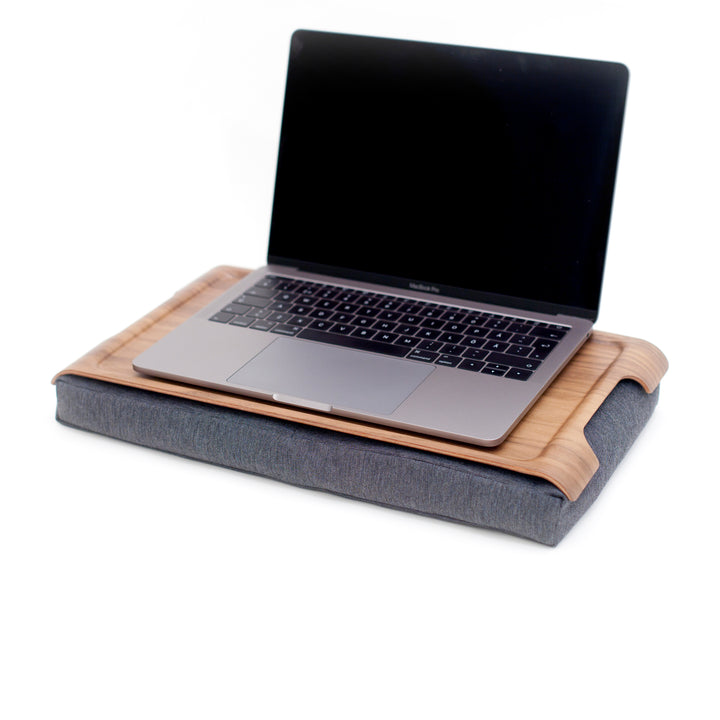 Mini Laptray Anti-Slip
Walnut wood 
Salt & Pepper Gray cushion. Non-slip surface