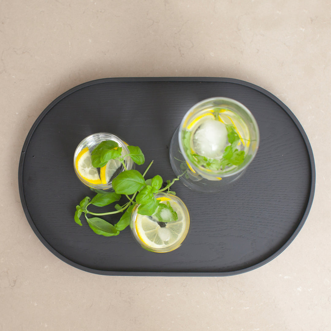 CurveLine™ Serving Tray Anti-Slip Medium Willow Wood, Black Matte