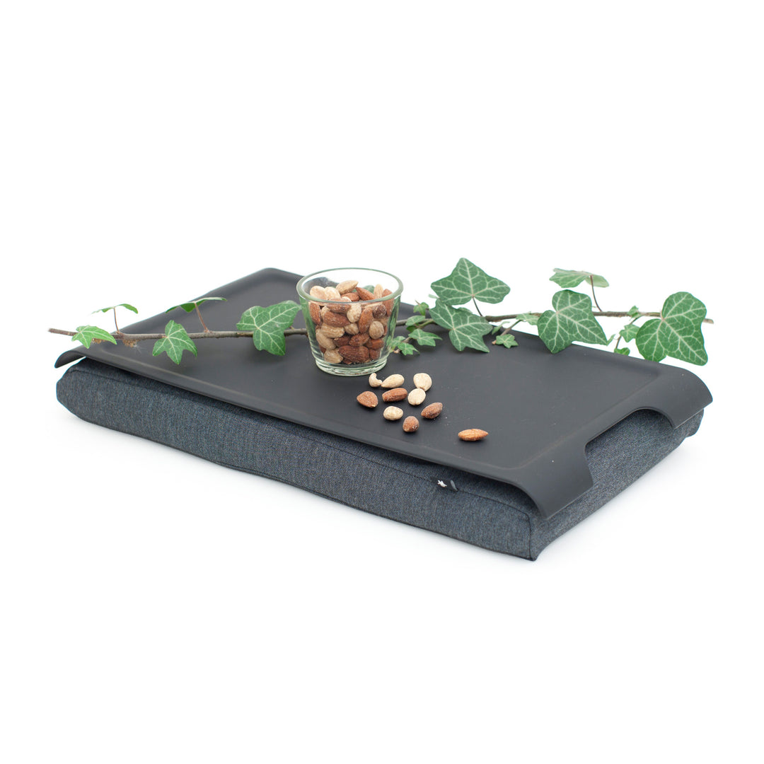 Mini Laptray Anti-Slip
Matte Black tray
Salt & Pepper Gray cushion. Non-slip surface