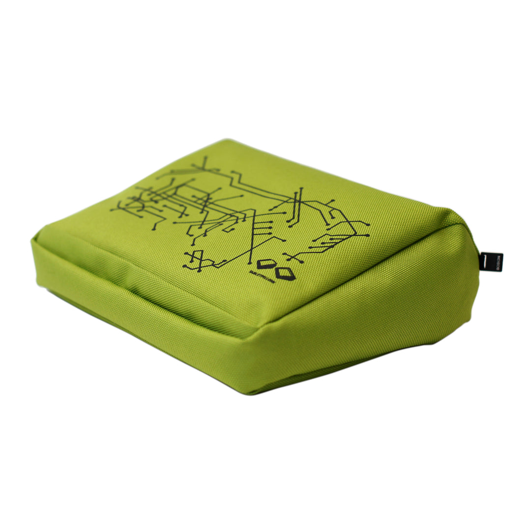 Tabletpillow Hitech for iPad / Tablet PC
Lime green / Black
Polyester. Silicone