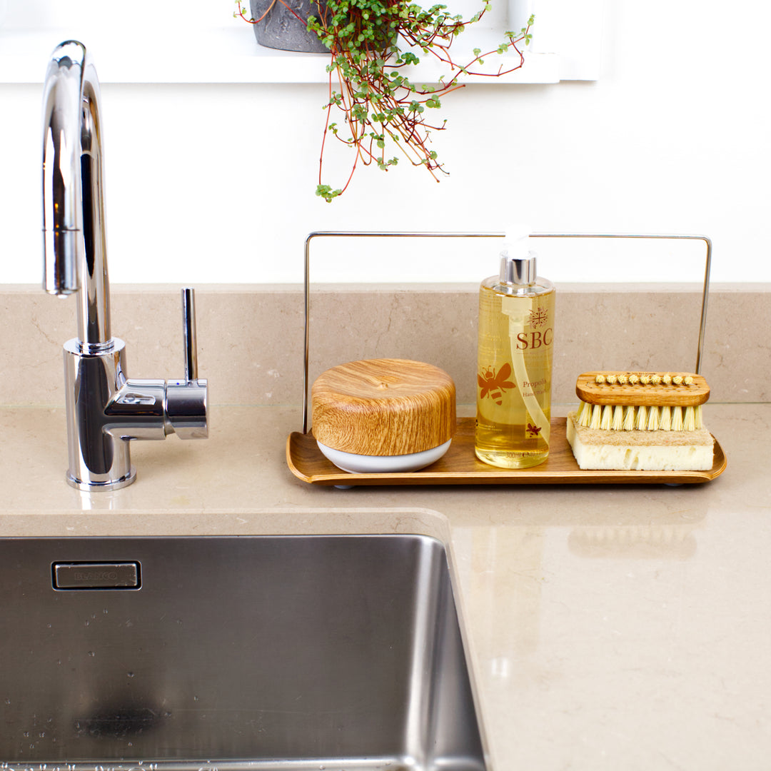 Wood Sink Organiser With Dishcloth Hanger
Water Resistant Tray
Walnut Wood. Stainless Steel