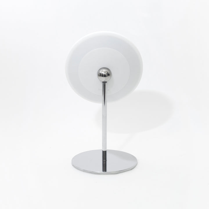 Detachable Make-up Mirror X5 AirMirror™ 
Table Stand. Chromed steel base. White Mirror
Magnetic fastener (Ø 16.5 cm)