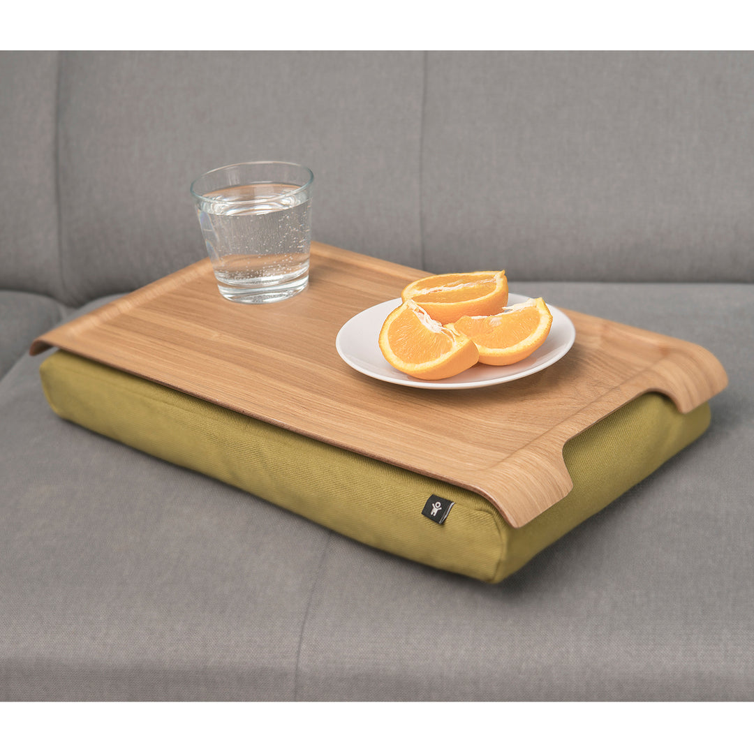 Mini Laptray
Willow wood
Olive Green cushion. Lacquered surface