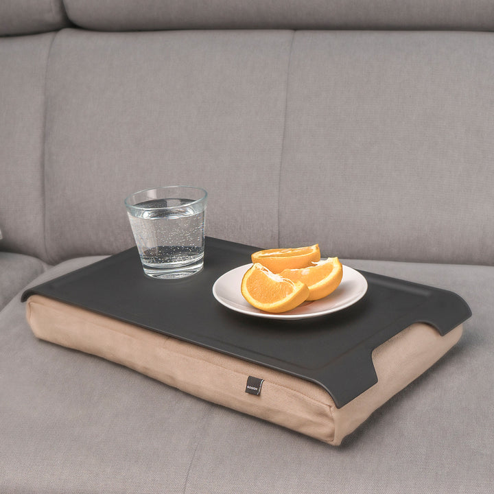 Mini Laptray Anti-Slip
Matte Black tray. Natural cushion
Non-slip surface